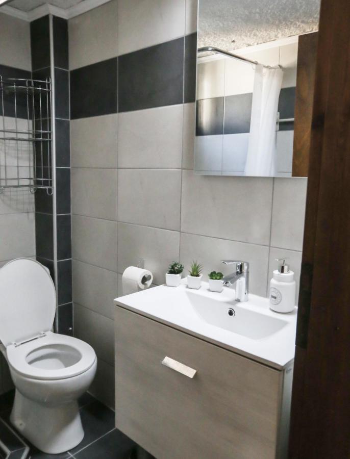 Beachfront Deluxe Apt. Пефкохори Экстерьер фото